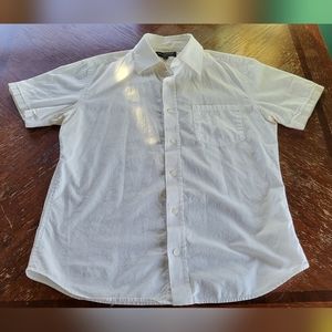 Banana Republic men's small white textured button up short sleeve